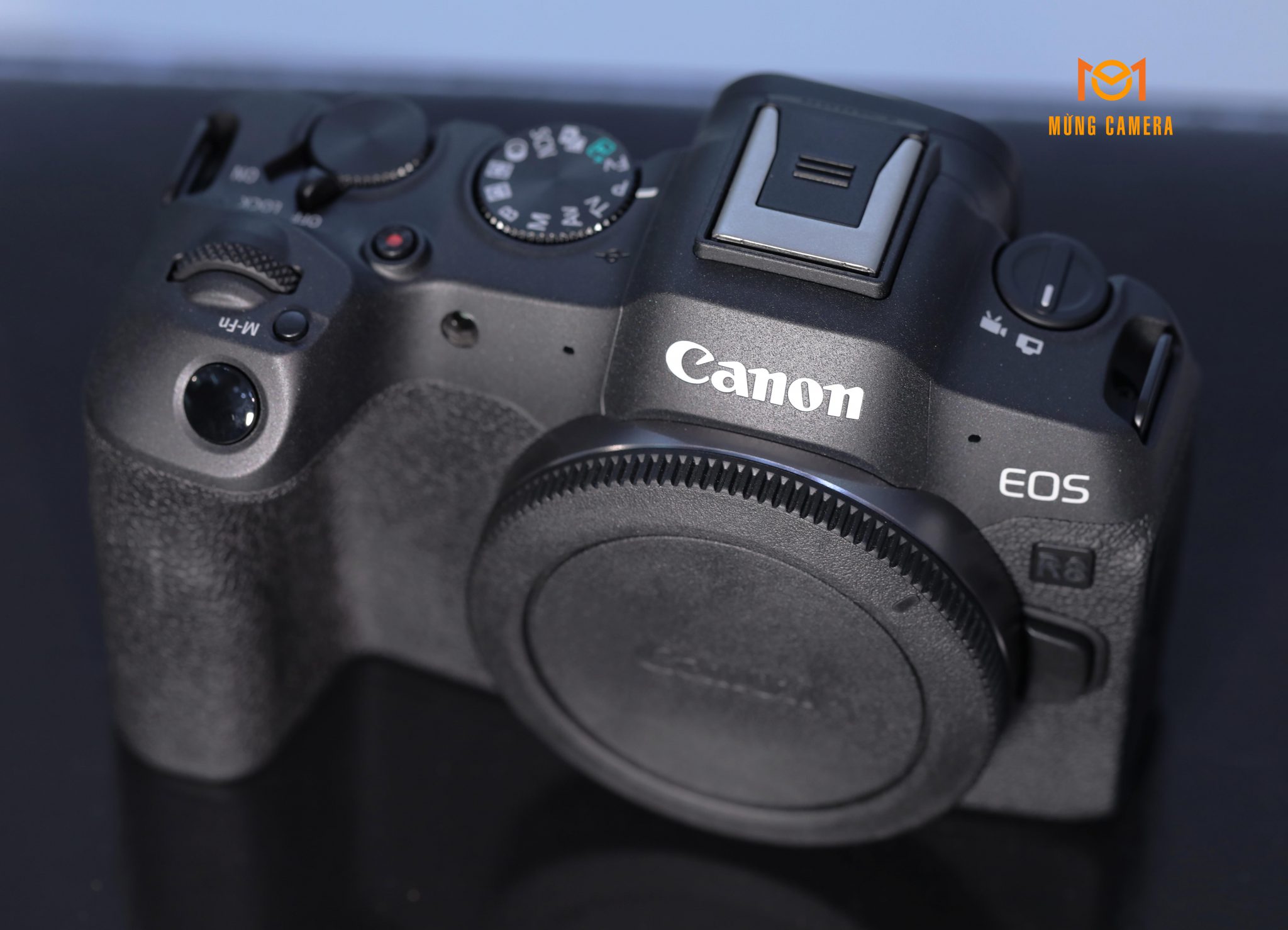 MÁY ẢNH CANON R8 ĐẸP 