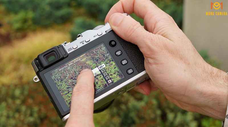 Kính ngắm điện tử độ phân giải cao