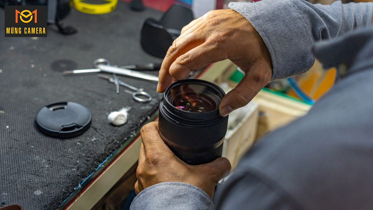 Quy trình vệ sinh và bảo trì thiết bị máy ảnh chuyên nghiệp giúp tăng tuổi thọ sản phẩm