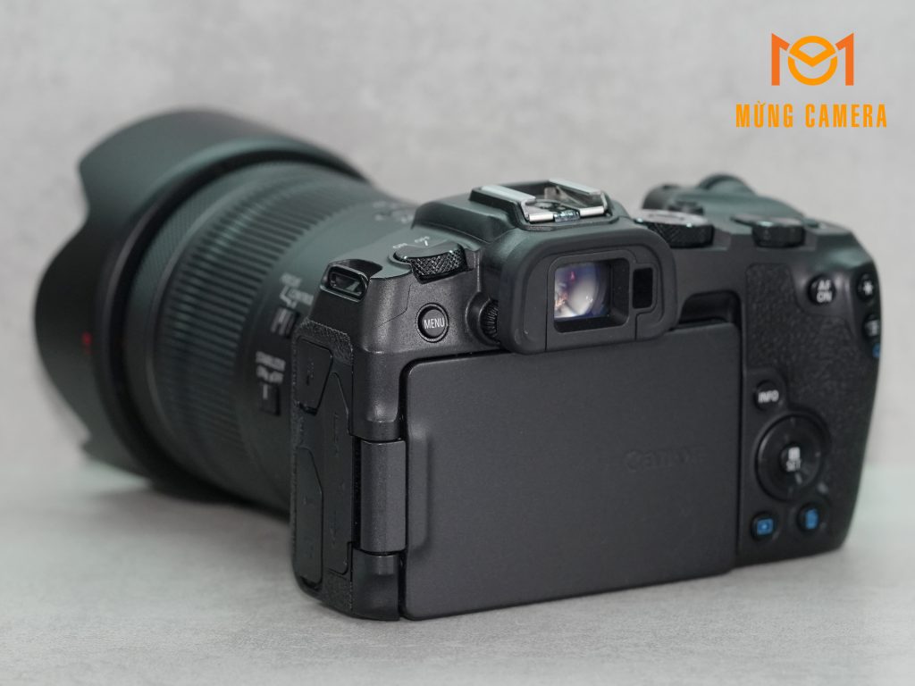 Máy Ảnh Canon RP + Lens Canon 24 – 105mm Hàng Cũ Đẹp